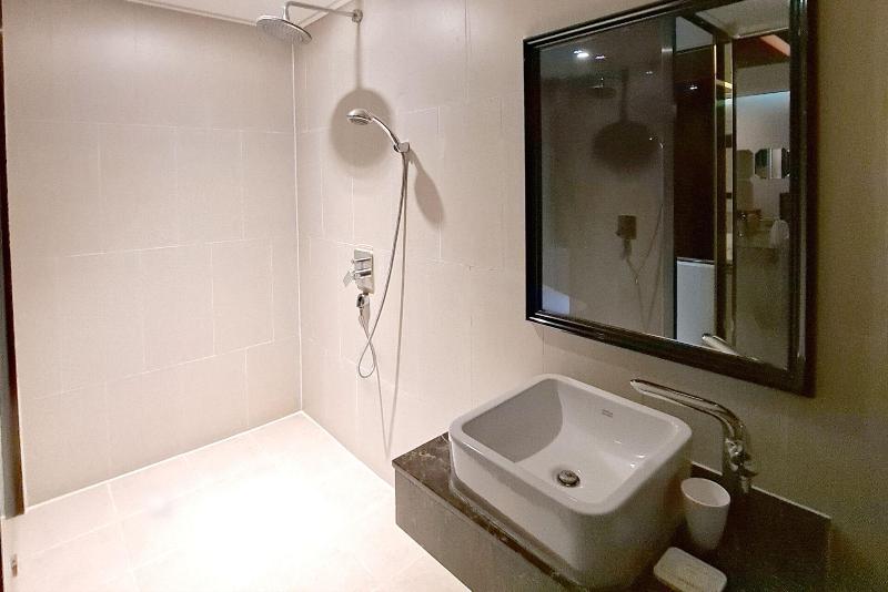 2Heaven Hotel image