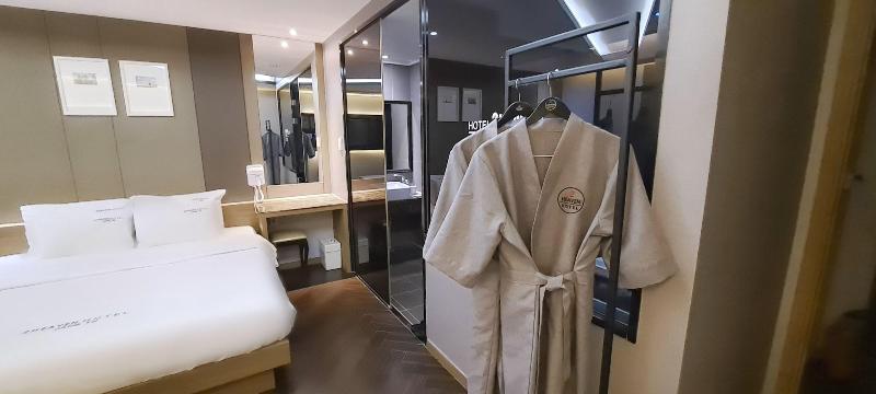 2Heaven Hotel image