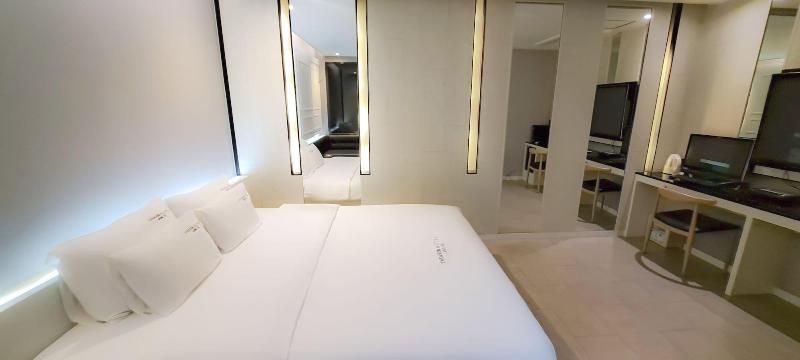 2Heaven Hotel image