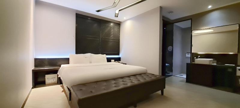 2Heaven Hotel image