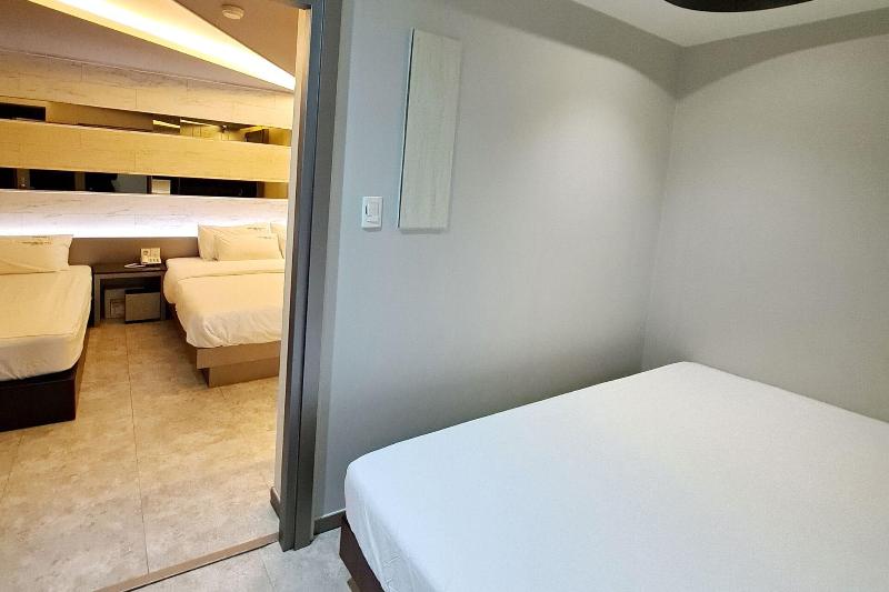 2Heaven Hotel image