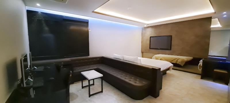 2Heaven Hotel image
