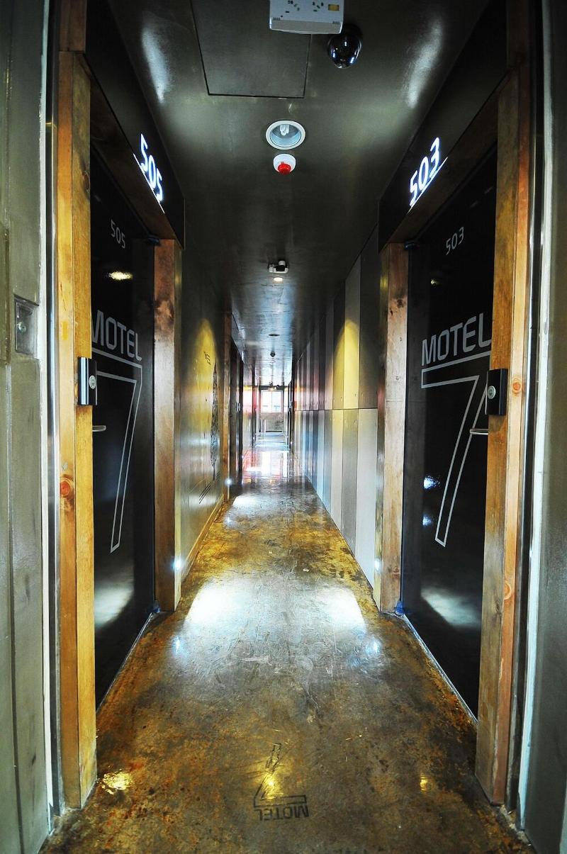 7 Motel image