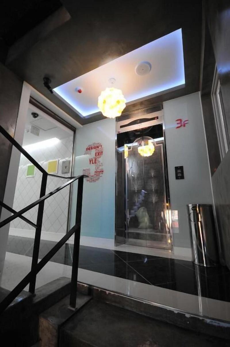 7 Motel image