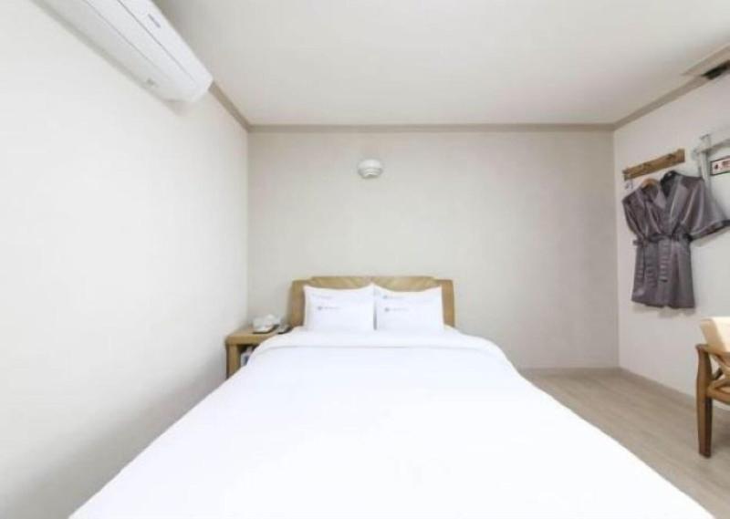Mj Tour Hostel image