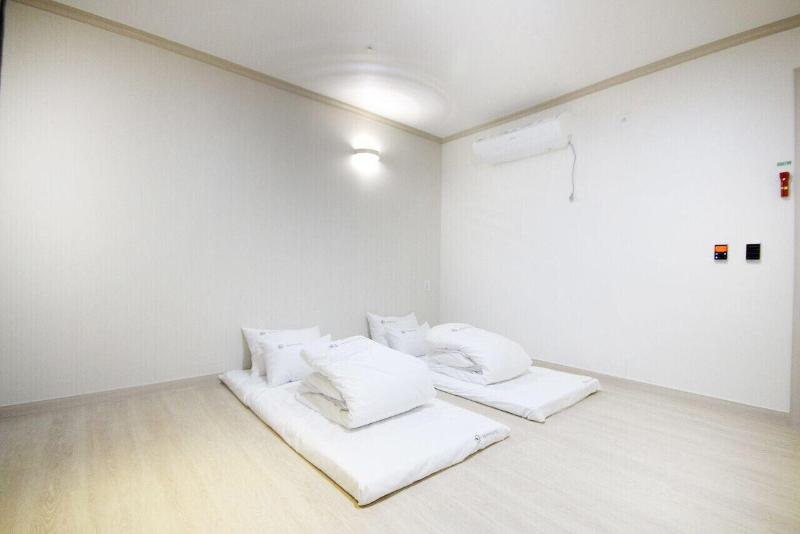 Mj Tour Hostel image