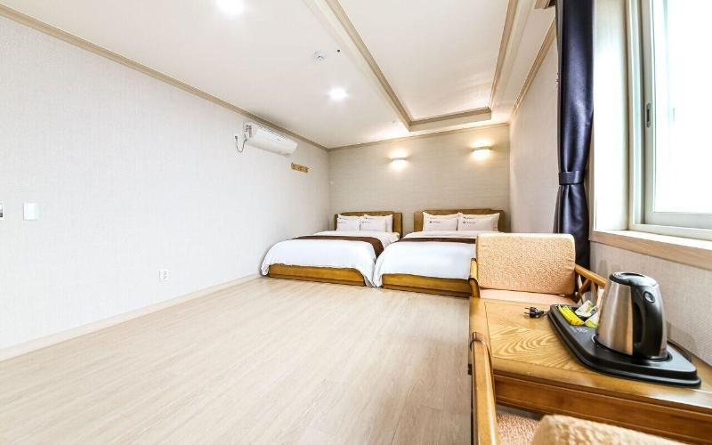 Mj Tour Hostel image