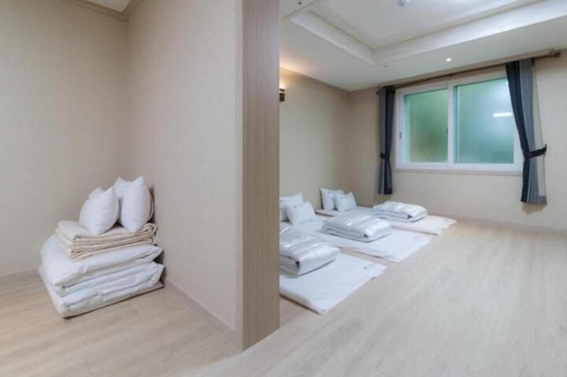 Mj Tour Hostel image