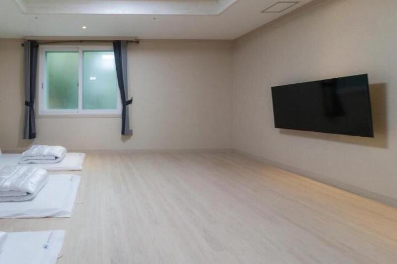 Mj Tour Hostel image
