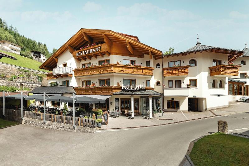 Hotel Hochzillertal image