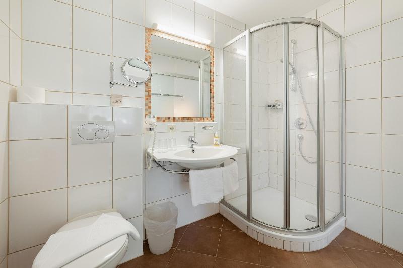 Hotel Hochzillertal image