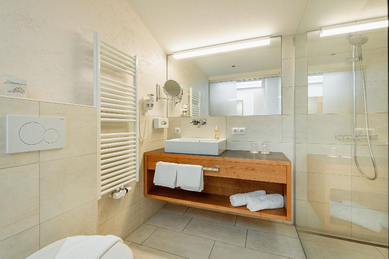 Hotel Hochzillertal image