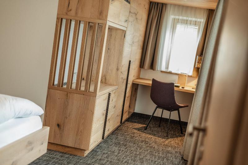 Hotel Hochzillertal image