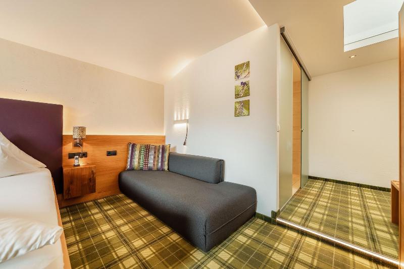 Hotel Hochzillertal image
