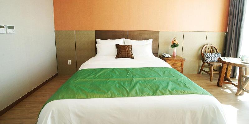 Login Hotel image