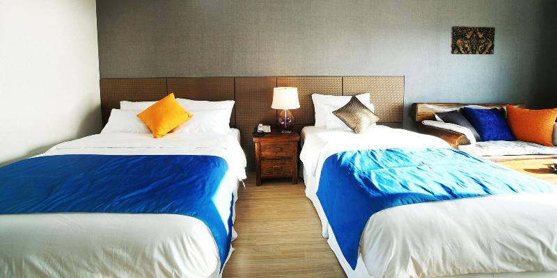 Login Hotel image