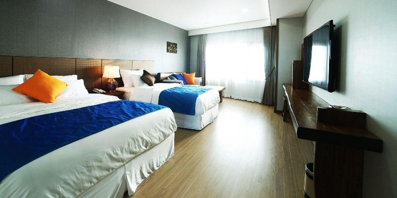 Login Hotel image