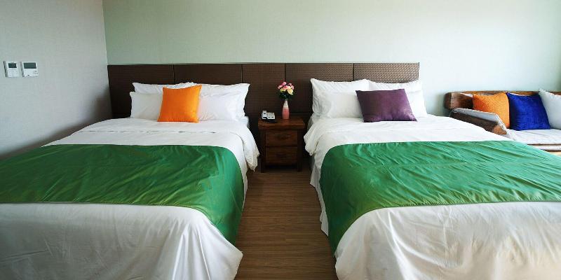 Login Hotel image