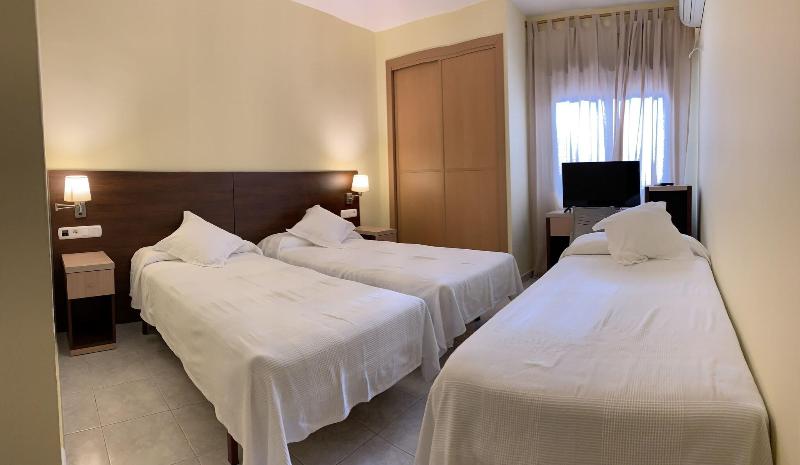 Hostal Monasterio De Rueda image