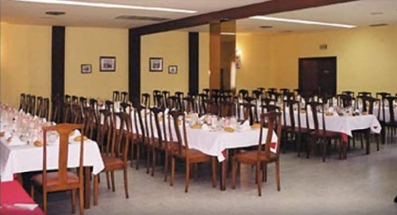 Hostal Monasterio De Rueda image