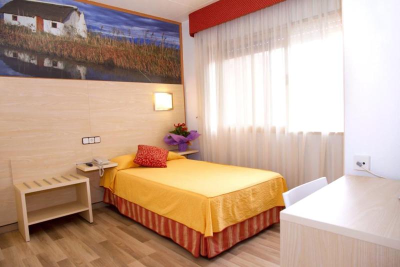 Hotel Tortosa Parc image