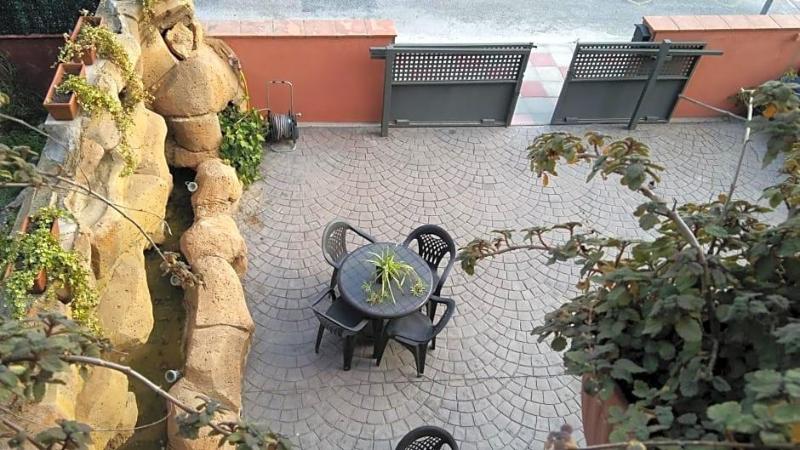 Hostal Sant Roc image