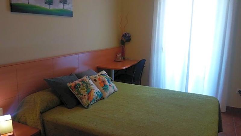 Hostal Sant Roc image