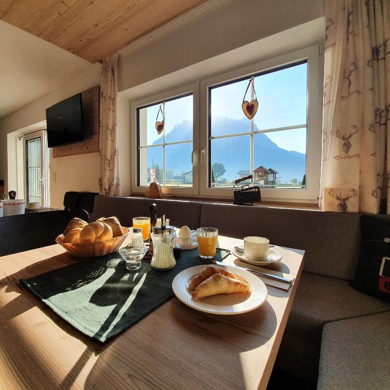 Gästehaus Alpenblick Lermoos image