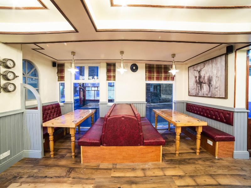 Churchill's Hotel image