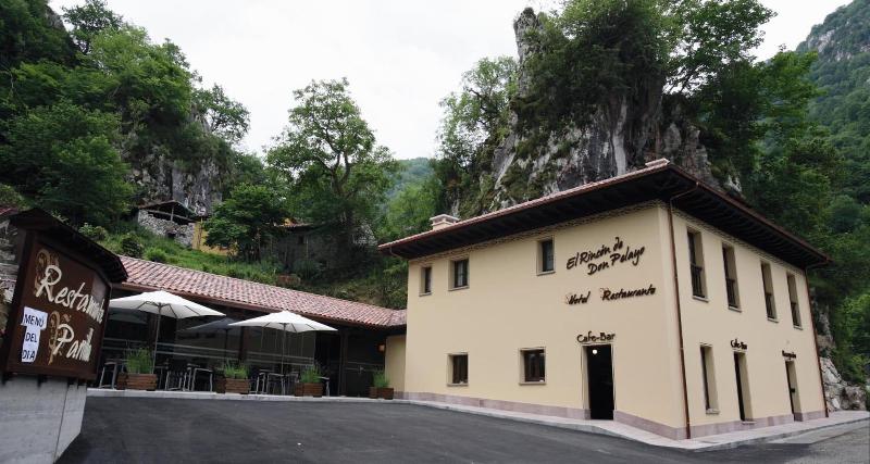 Hotel Rural - El Rincón de Don Pelayo image