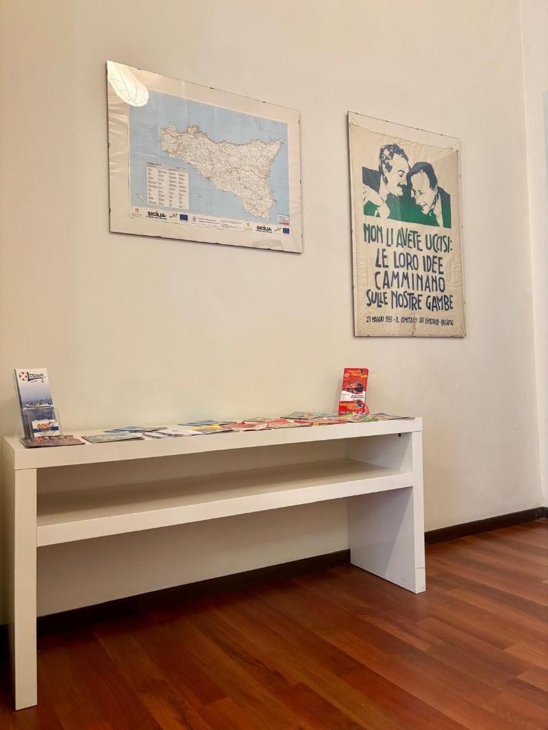 Castelnuovo Rooms & Breakfast image