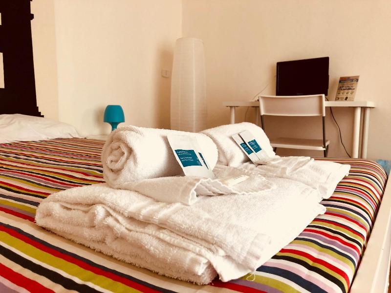 Castelnuovo Rooms & Breakfast image