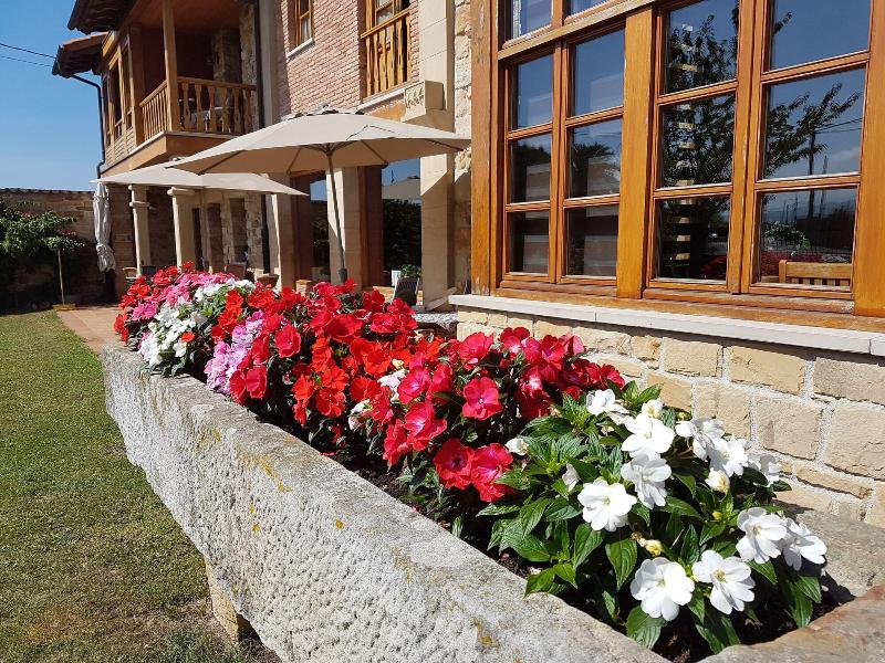 Hotel Casona De Tresali image