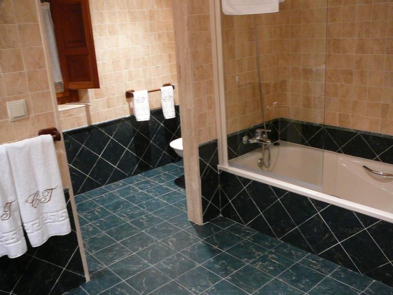 Hotel Casona De Tresali image