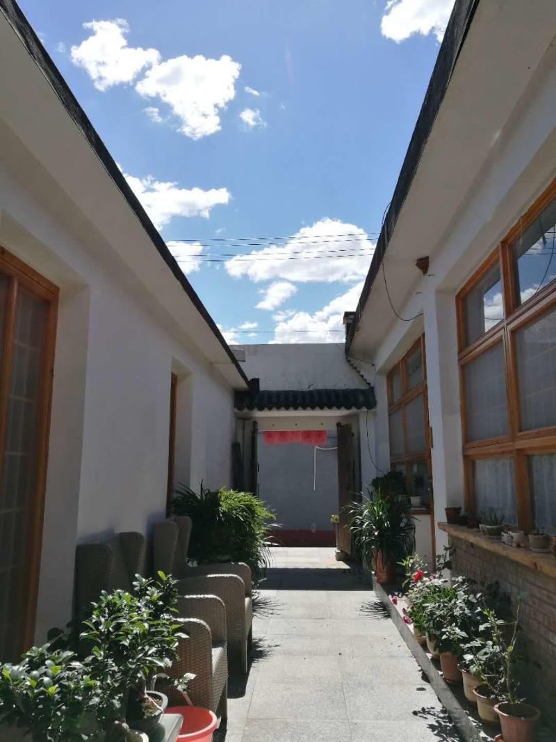 Manhong's Private Courtyard image