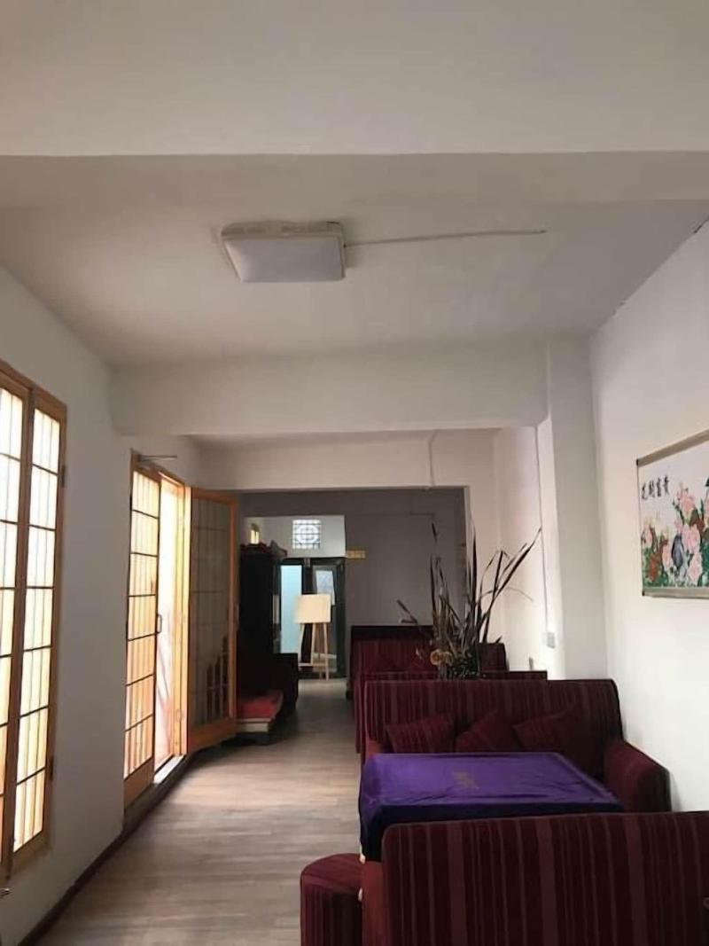 Manhong's Private Courtyard image