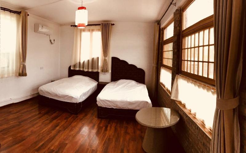 Manhong's Private Courtyard image