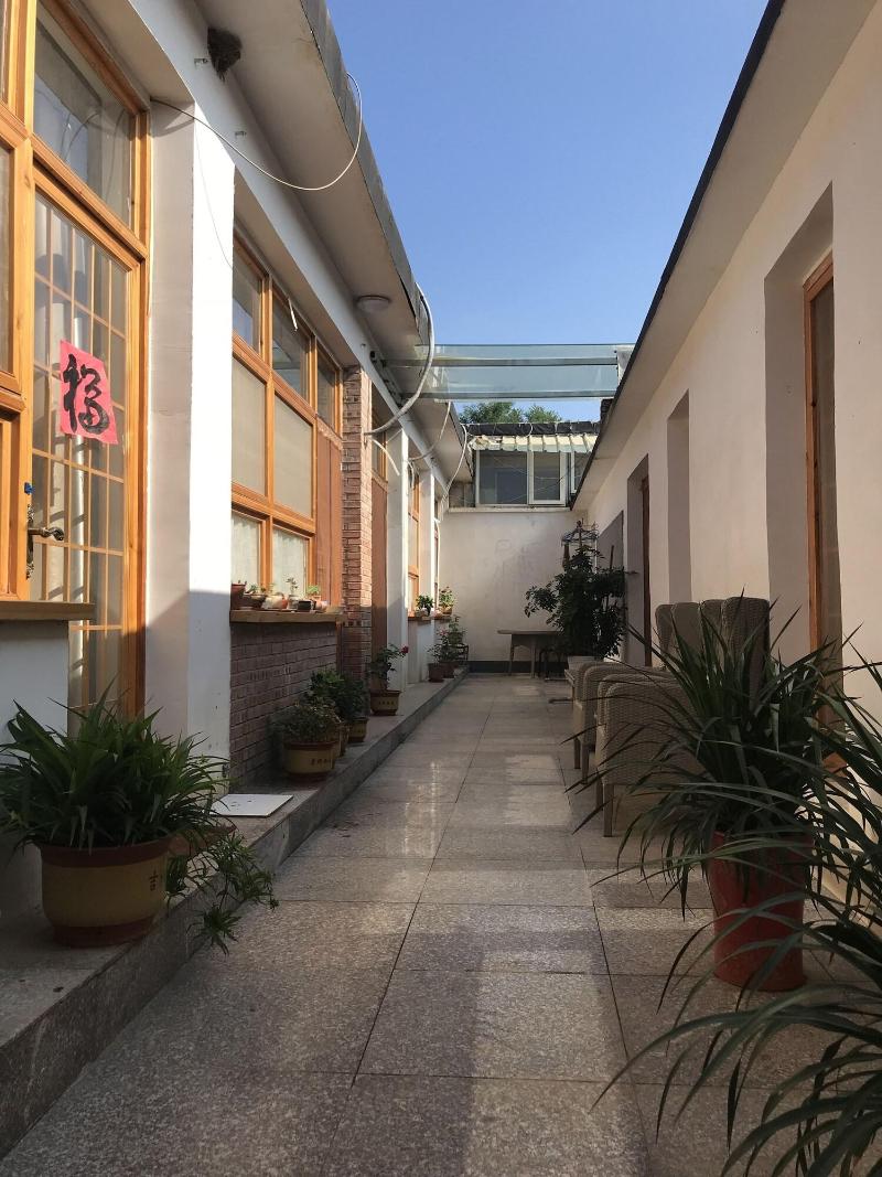 Manhong's Private Courtyard image
