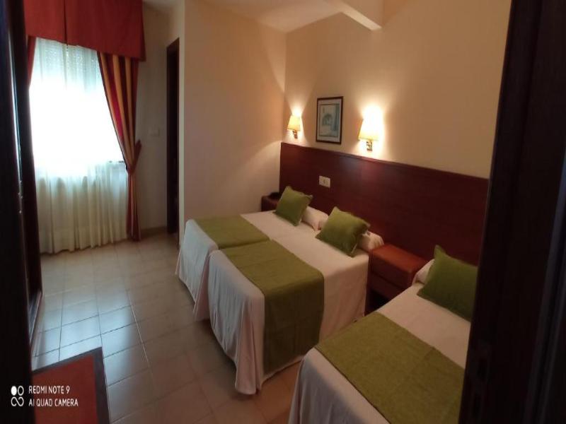 Hotel Siroco Portonovo image