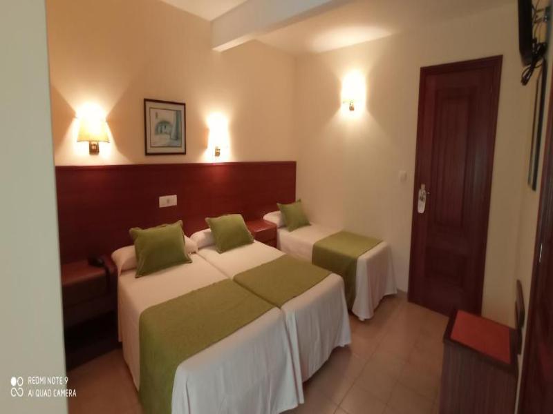 Hotel Siroco Portonovo image