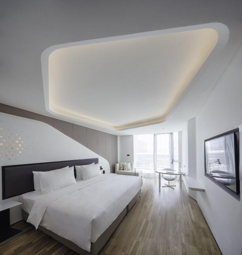 Flyzoo Hotel -- Alibaba image