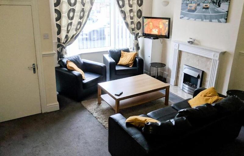 Fern Lodge image