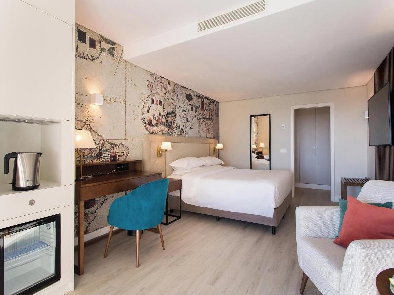 Four Points By Sheraton Sesimbra image