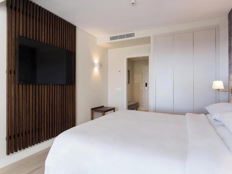 Four Points By Sheraton Sesimbra image