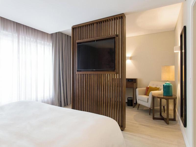 Four Points By Sheraton Sesimbra image