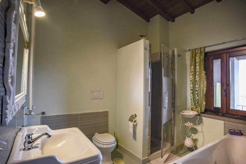 Villa Farfalla Bianca image