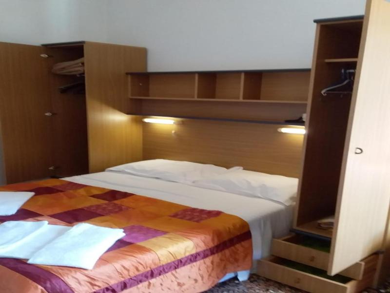 Hotel Gino image