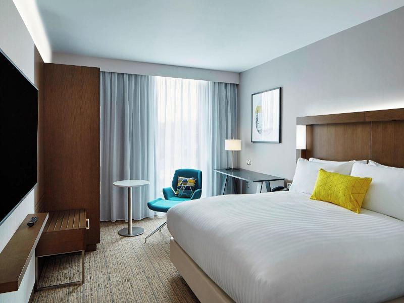 Courtyard By Marriott Oxford South image