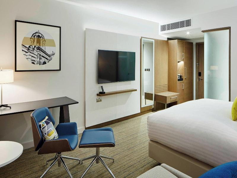 Courtyard By Marriott Oxford South image