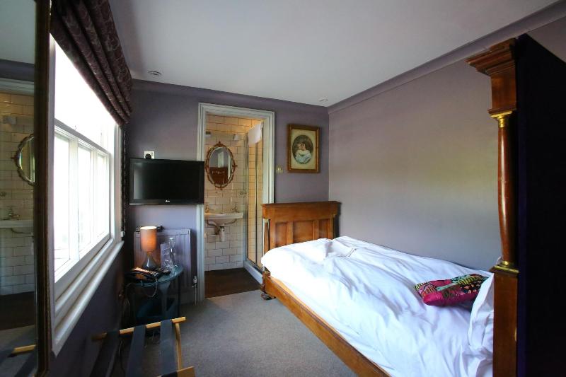 The Tunbridge Wells Hotel image